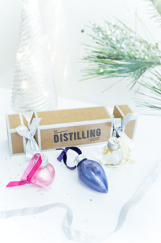 Gin Christmas Bauble Crackers